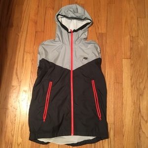 Nike wind breaker